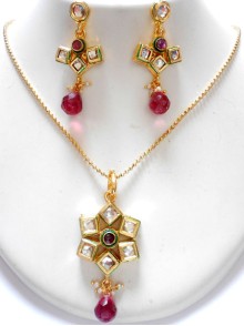 Kundan Pendant Sets